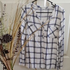 White and Blue Plaid Long Sleeve Shirt